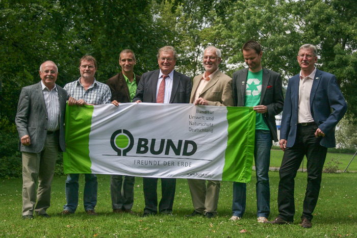 Mitglieder des BUND bei den Naturschtztagen am Rhein 2014.